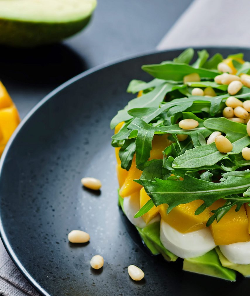 Avocado-Mozzarella-Salat