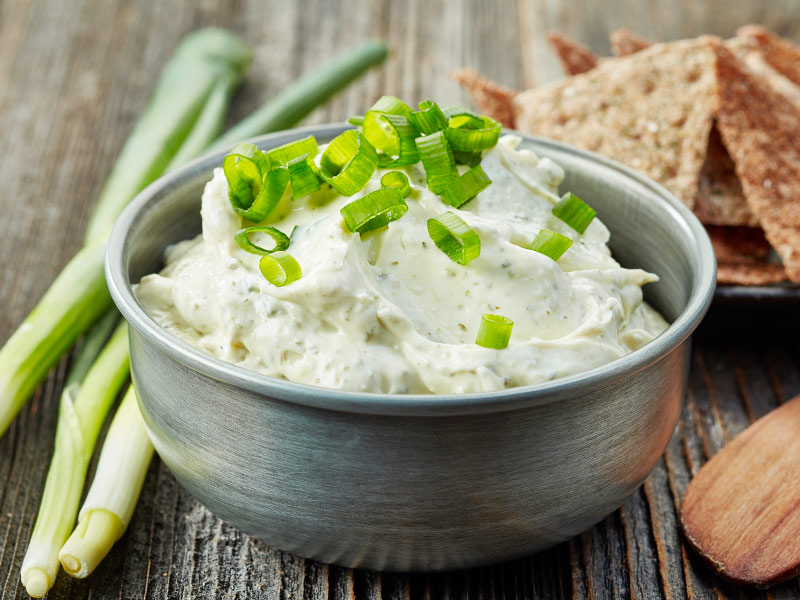 Leckere Dip Rezepte für Zuhause - Den Frühling einfach genießen - EMSA